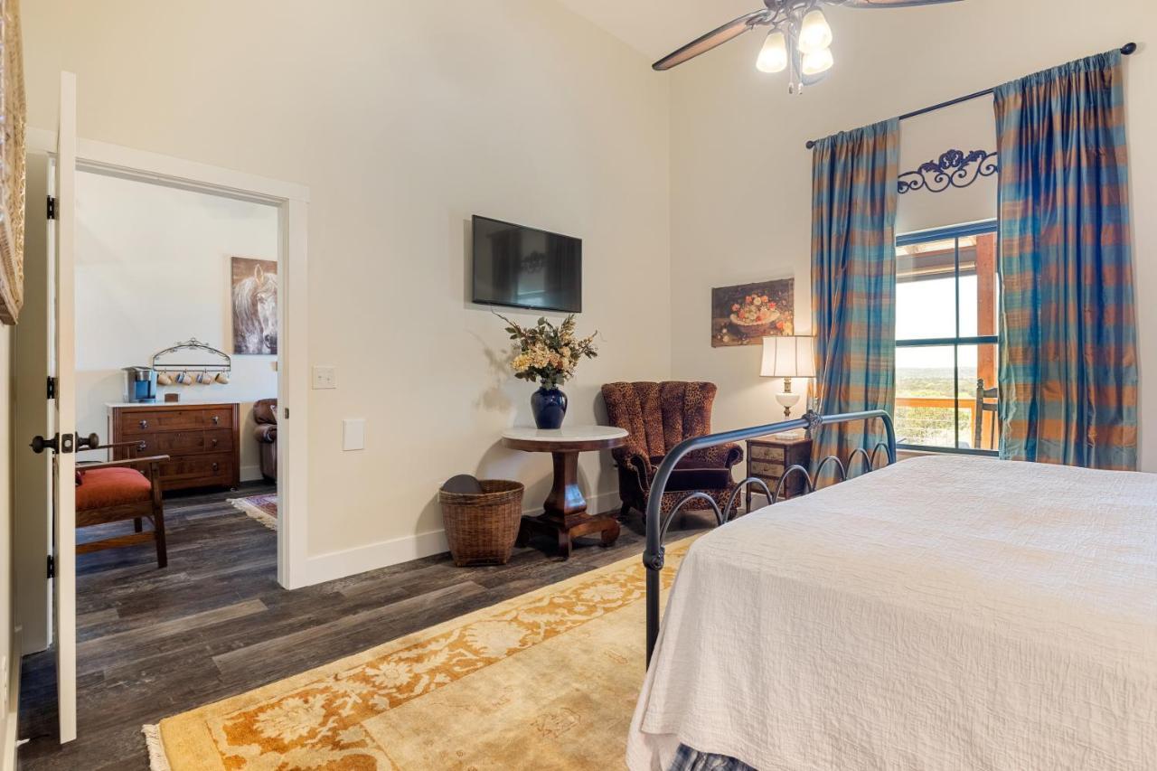 Inn At Sunset Mill Ranch Wimberley Exterior photo